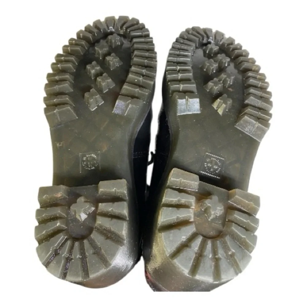 New Dr. Martens Leather Black Boots 8 Laurenne Distressed Patent Leather Laceup - Picture 6 of 13